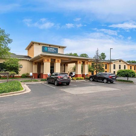 Clarion Inn&Suites Northwest Indianápolis Exterior foto